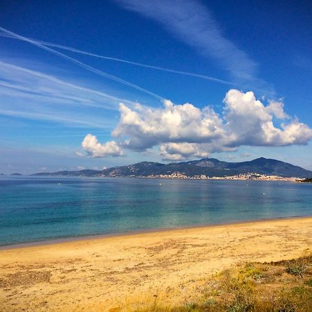 Grand T2 Standing Ajaccio Proche Centre Et Plages Vue Panoramique Parking Prive Exterior foto